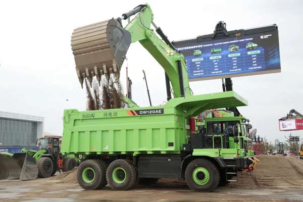 BICES 2025 | 柳工挖掘機8款明星機型重磅